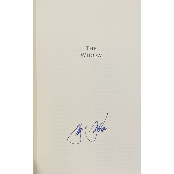 The Widow John Grisham Signed Hardcover 1st Edition Barnes & Noble Exclusive - Picture 3 of 8
